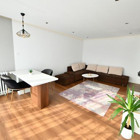 Apartamento Msm-2 Pristina Exterior foto
