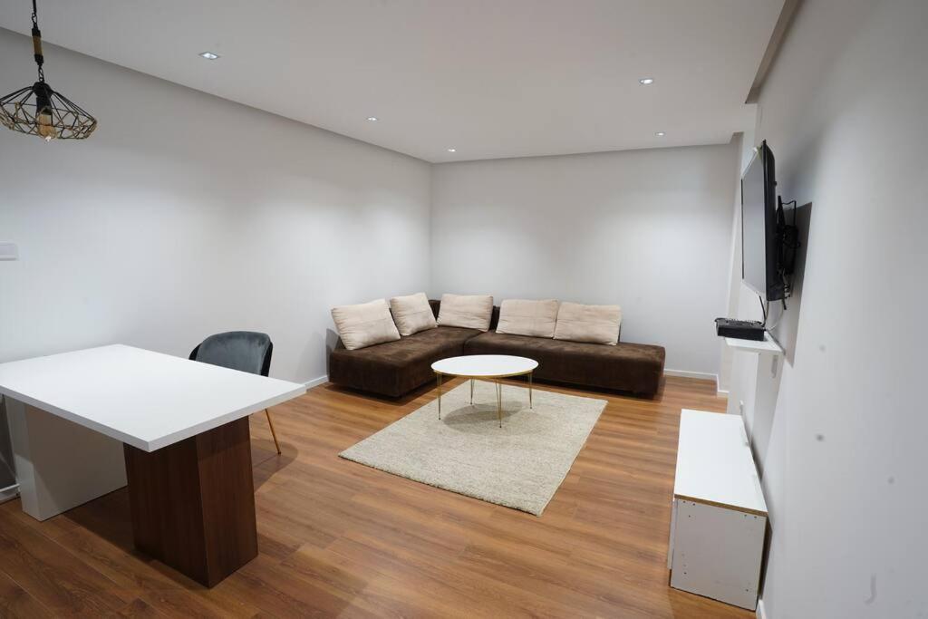 Apartamento Msm-2 Pristina Exterior foto