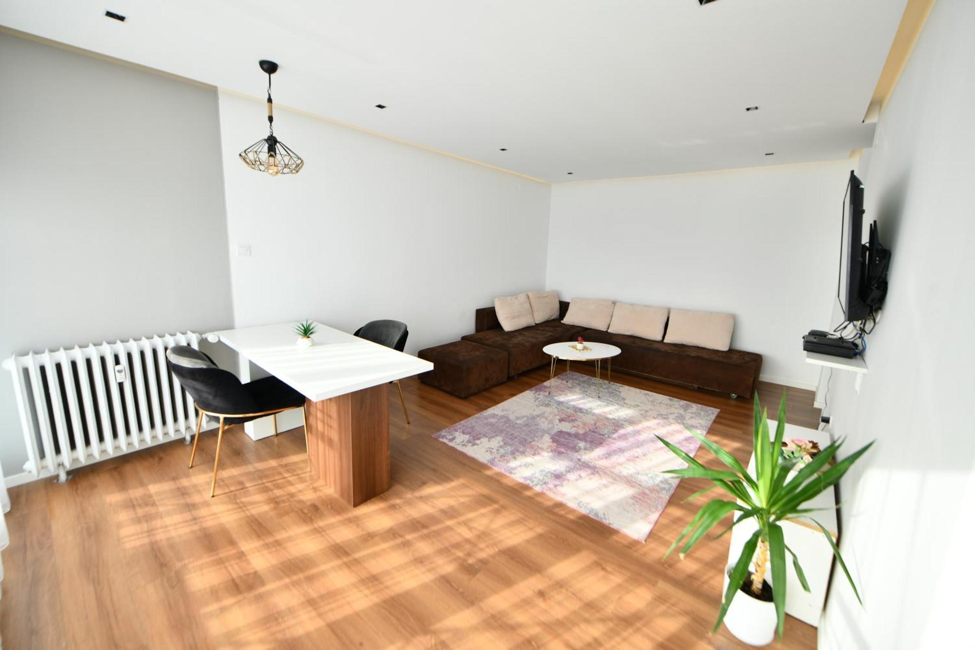 Apartamento Msm-2 Pristina Exterior foto